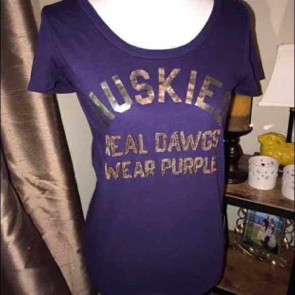 Victoria’s Secret PINK Washington Huskies Graphic Tee Purple Gold Size Medium - Picture 1 of 8